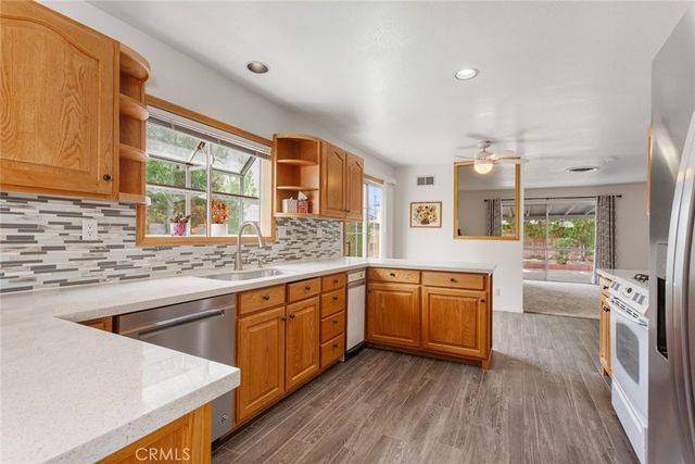 27431 Arriola Avenue, Saugus, CA 91350