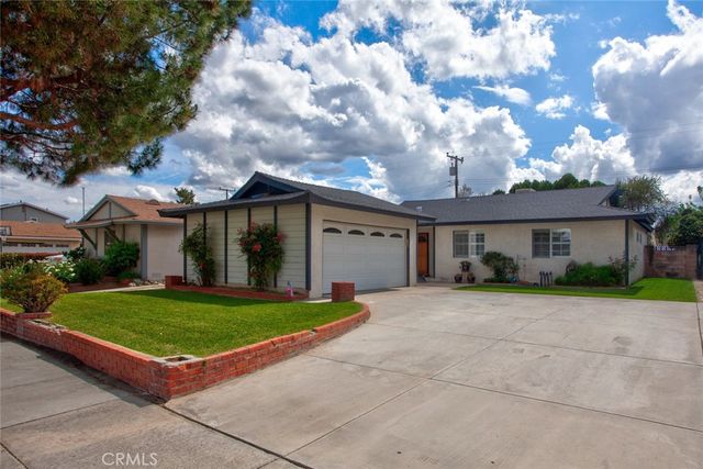 27431 Arriola Avenue, Saugus, CA 91350