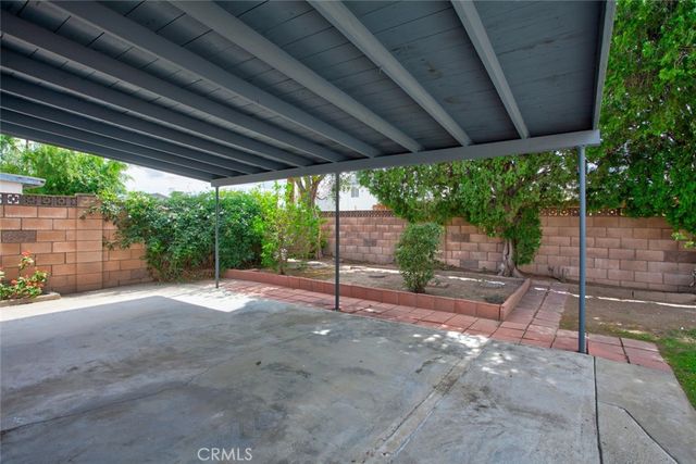 27431 Arriola Avenue, Saugus, CA 91350