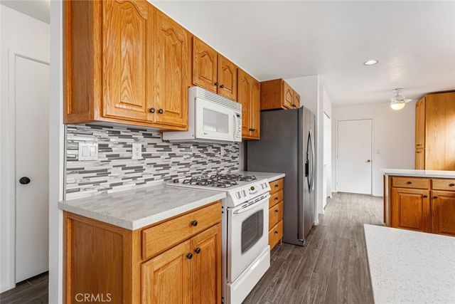 27431 Arriola Avenue, Saugus, CA 91350