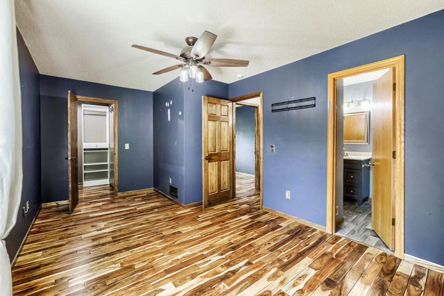 23030 Henna Avenue N, Forest Lake, MN 55025