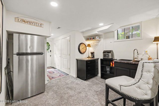 2122 Boulevard Napoleon, Louisville, KY 40205