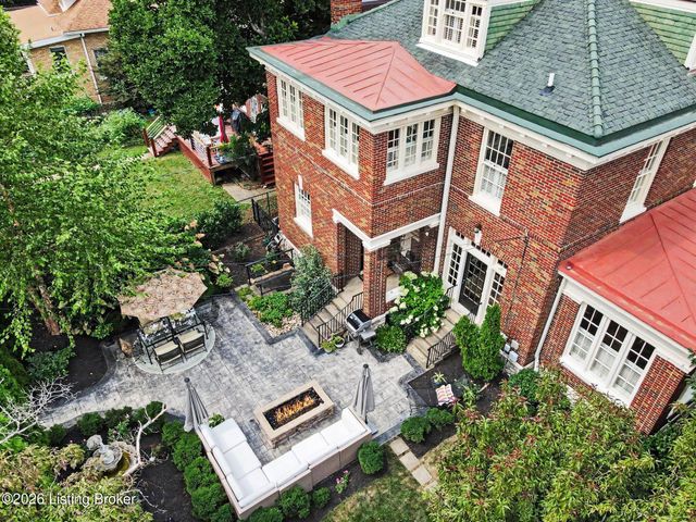 2122 Boulevard Napoleon, Louisville, KY 40205