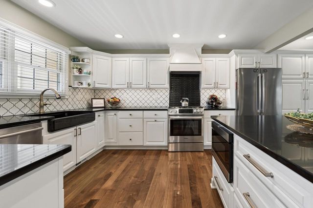 538 Pheasant Ridge LANE, Fontana, WI 53125