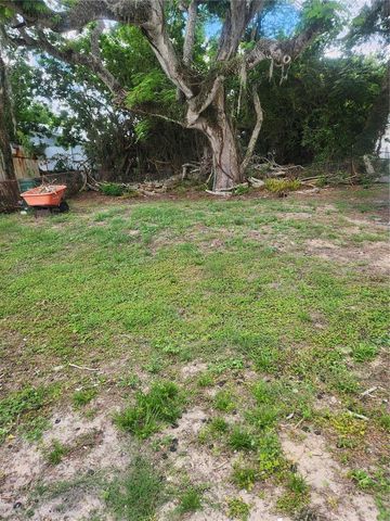 2429 LAKEVIEW STREET, Lakeland, FL 33801