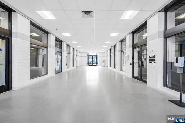 1 Lethbridge Plaza 33, Mahwah, NJ 07430