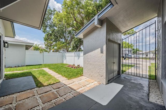 11005 UNDERWOOD PLACE, Tampa, FL 33624
