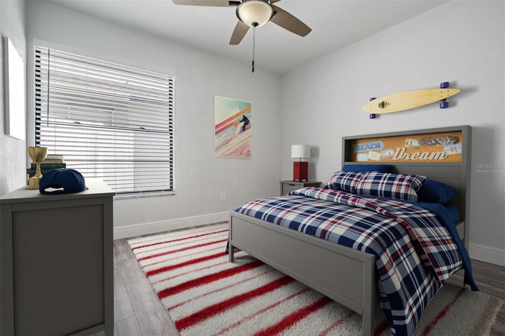 Image 11 of property listing at 11005 UNDERWOOD PLACE, Tampa, FL 33624