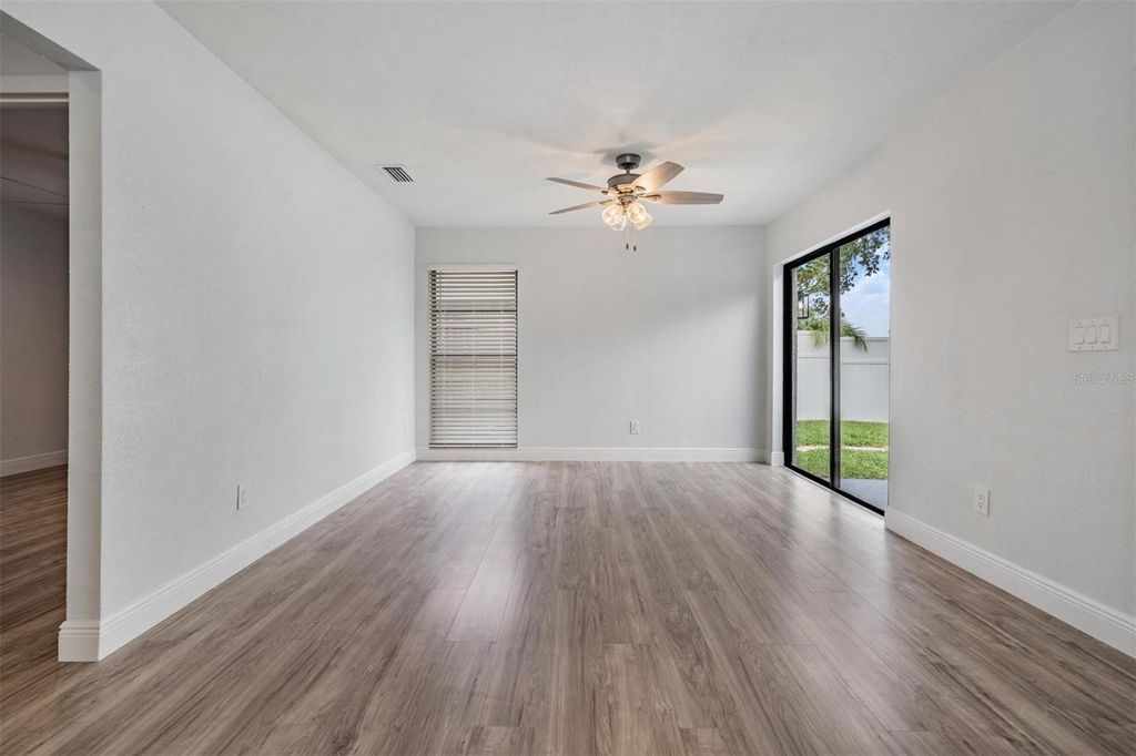Image 20 of property listing at 11005 UNDERWOOD PLACE, Tampa, FL 33624