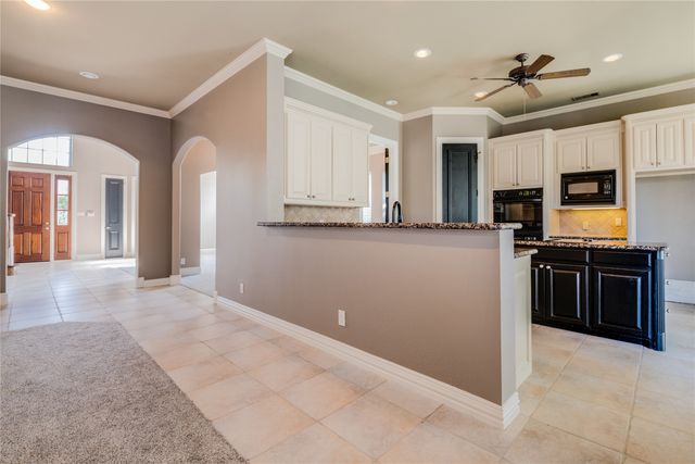 801 Camelot Court, Highland Village, TX 75077