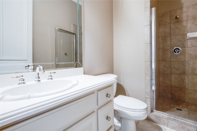 801 Camelot Court, Highland Village, TX 75077