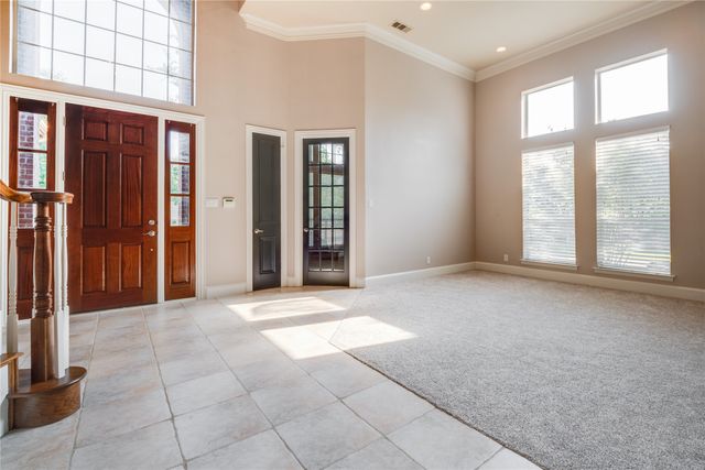 801 Camelot Court, Highland Village, TX 75077