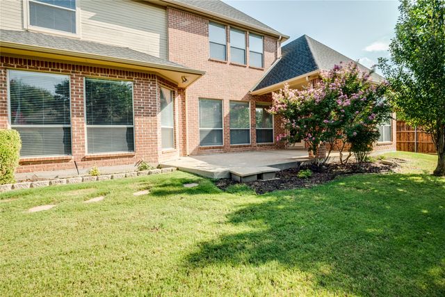 801 Camelot Court, Highland Village, TX 75077