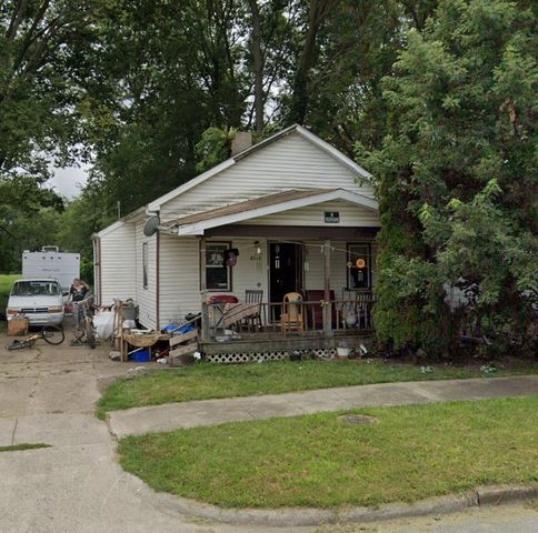 1135 E Locust Street, Decatur, IL 62521