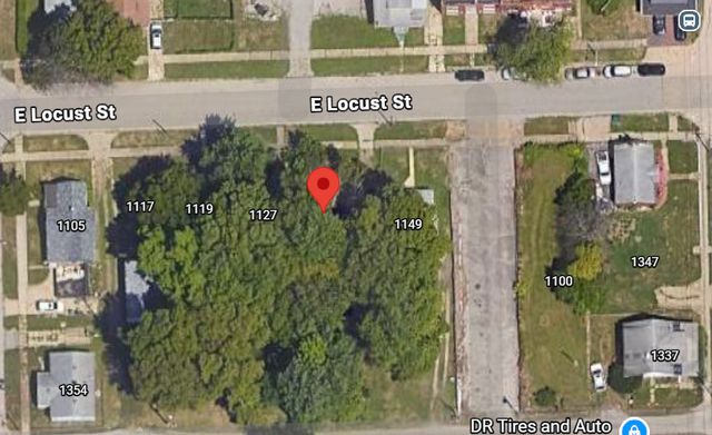 1135 E Locust Street, Decatur, IL 62521