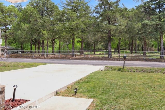 32831 S Webb Lane, Poteau, OK 74953
