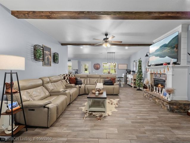 32831 S Webb Lane, Poteau, OK 74953