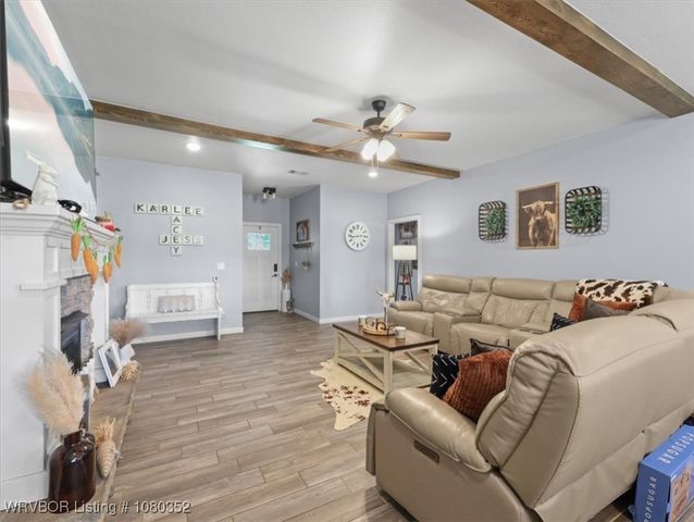 32831 S Webb Lane, Poteau, OK 74953