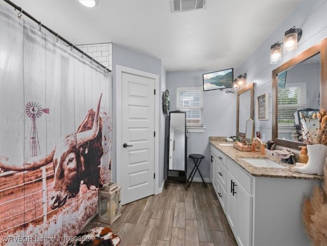 32831 S Webb Lane, Poteau, OK 74953