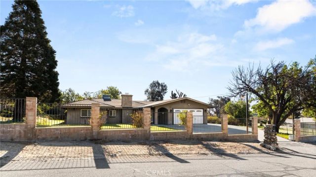 903 Greenwood, San Bernardino, CA 92407