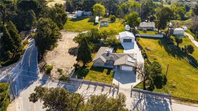 903 Greenwood, San Bernardino, CA 92407