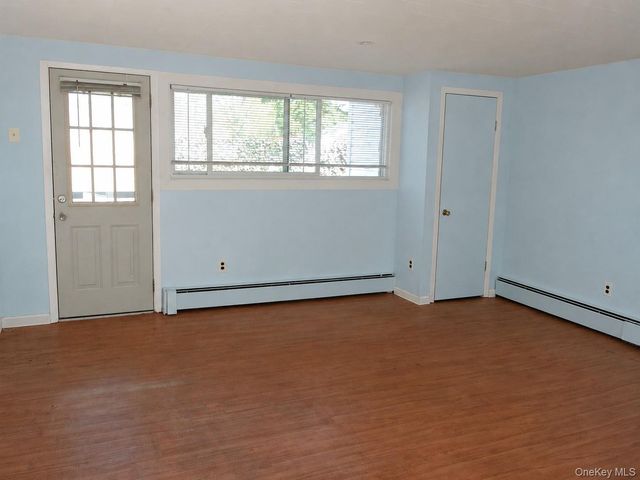 36 Burr Road, East Northport, NY 11731