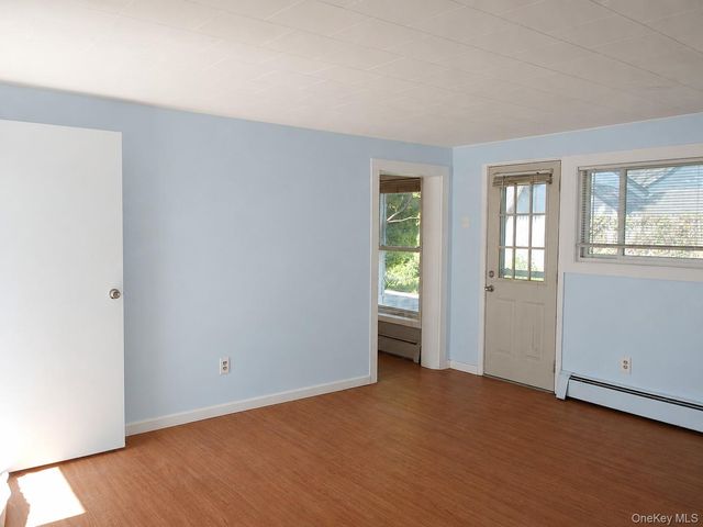 36 Burr Road, East Northport, NY 11731