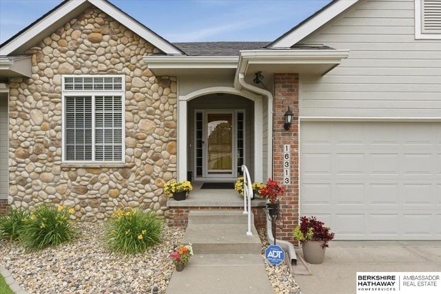16313 Josephine Street, Omaha, NE 68136