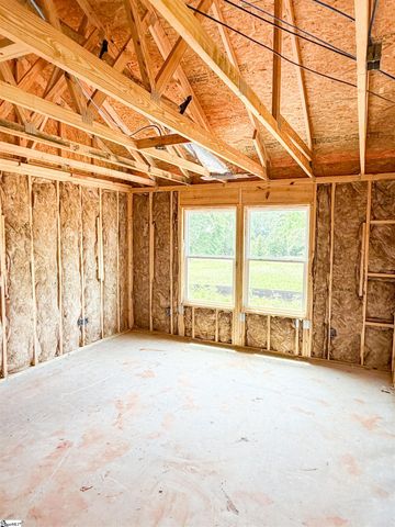 17952 Hwy 101 S, Gray Court, SC 29645