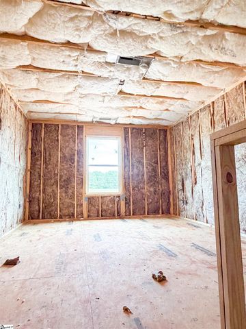17952 Hwy 101 S, Gray Court, SC 29645