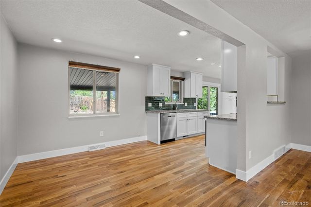 13537 W Alaska Drive, Lakewood, CO 80228