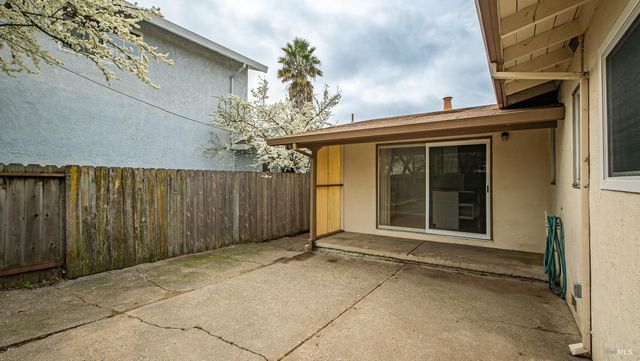 1318 Taft St, Fairfield, CA 94533