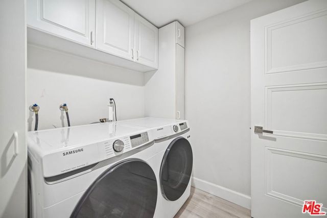 7714 Via Sorrento 22, Burbank, CA 91504