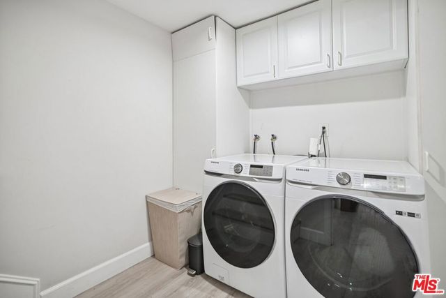 7714 Via Sorrento 22, Burbank, CA 91504