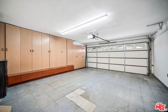 7714 Via Sorrento 22, Burbank, CA 91504