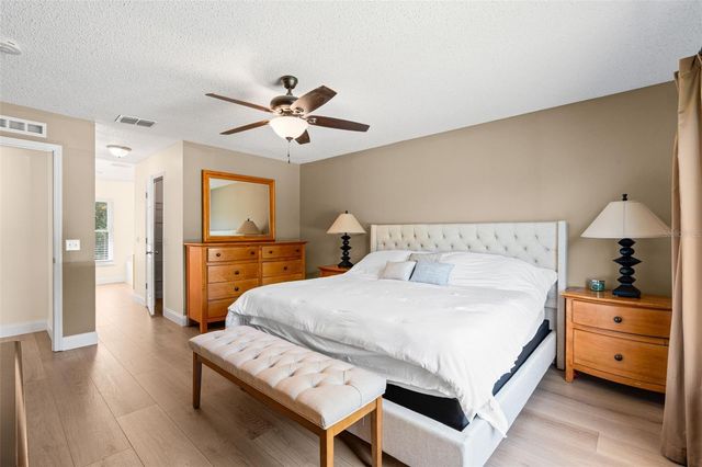 1018 JAYHIL DRIVE, Minneola, FL 34715