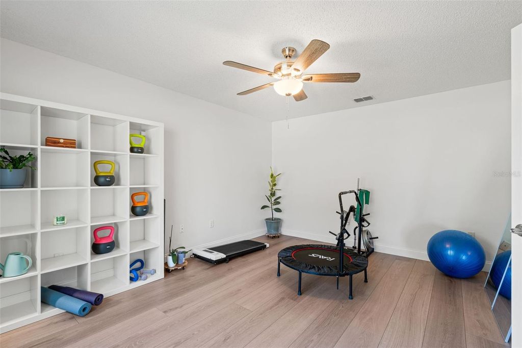 Image 13 of property listing at 1018 JAYHIL DRIVE, Minneola, FL 34715