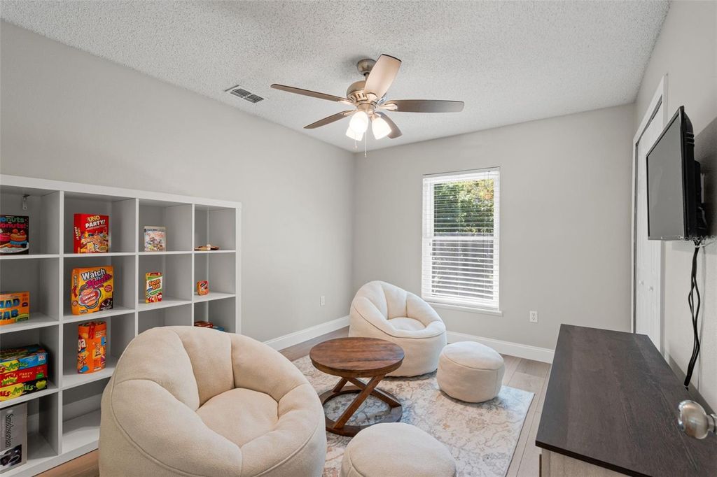 Image 25 of property listing at 1018 JAYHIL DRIVE, Minneola, FL 34715