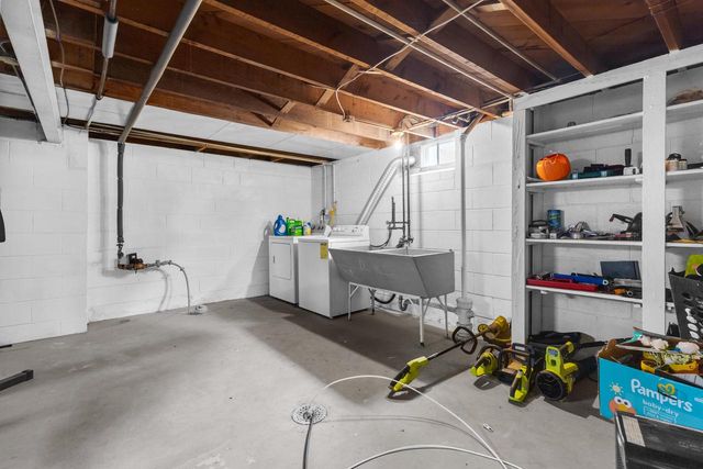 4571 Howell AVENUE, Milwaukee, WI 53207