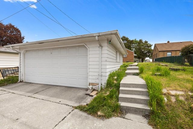 4571 Howell AVENUE, Milwaukee, WI 53207
