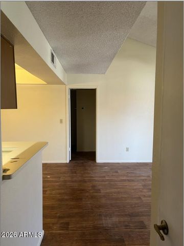 10610 S 48TH Street 2036, Phoenix, AZ 85044