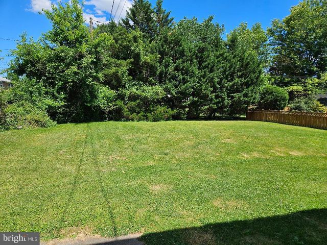 8423 THORNTON RD, Lutherville Timonium, MD 21093