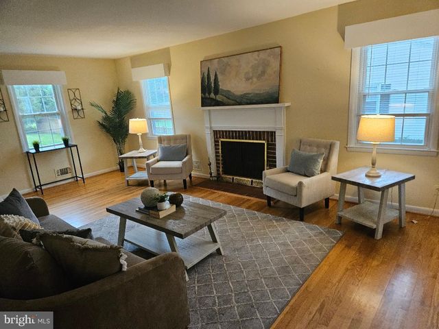 8423 THORNTON RD, Lutherville Timonium, MD 21093