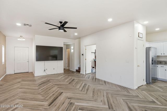 8267 W Babbitt Court, Tucson, AZ 85757