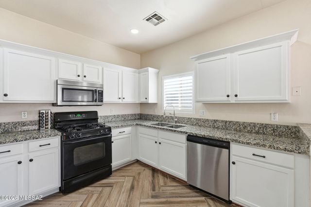 8267 W Babbitt Court, Tucson, AZ 85757