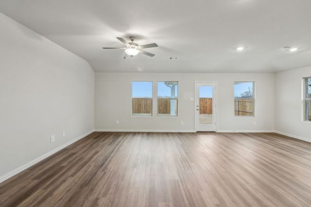 2018 Stallion Street, Seagoville, TX 75159