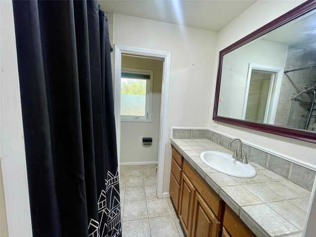 500 Green Street, Quanah, TX 79252