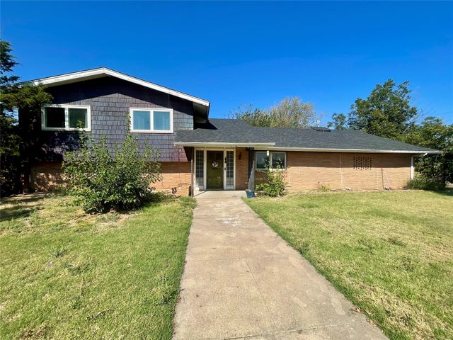 500 Green Street, Quanah, TX 79252