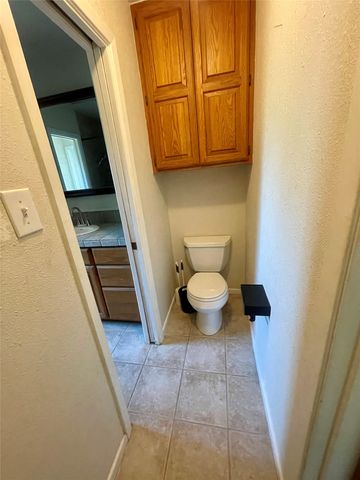 500 Green Street, Quanah, TX 79252