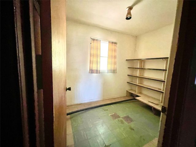 500 Green Street, Quanah, TX 79252